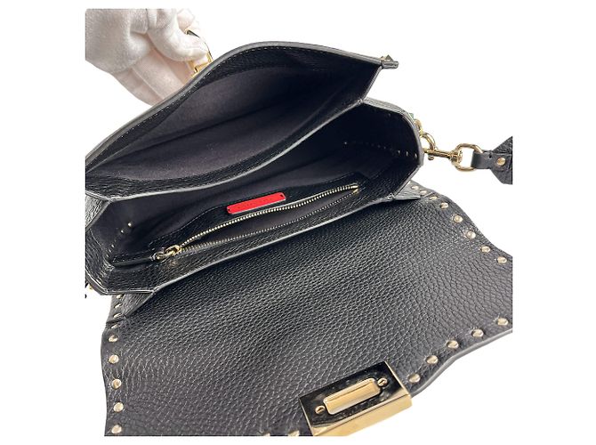 Valentino Garavani Borsa a tracolla in pelle di vitello Rockstud Spike media nera Nero - vista 10