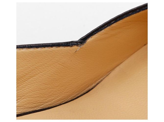 Pumps in pelle Initiale Louis Vuitton Nero - vista 11