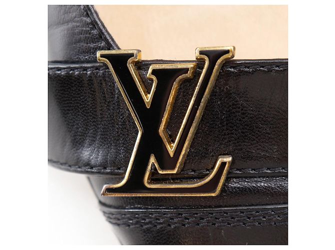 Pumps in pelle Initiale Louis Vuitton Nero - vista 13