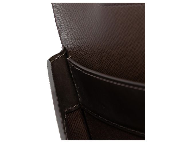 Louis Vuitton Marrone Taiga Laguito Marrone scuro - vista 6