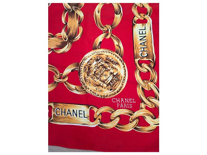 Foulard in seta Chanel Rosso con Stampa Catena e Monete D'oro - vista 12
