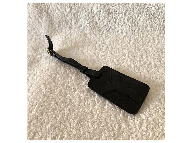 Yves Saint Laurent Etichetta da viaggio in pelle nera YSL Nero - vista 3