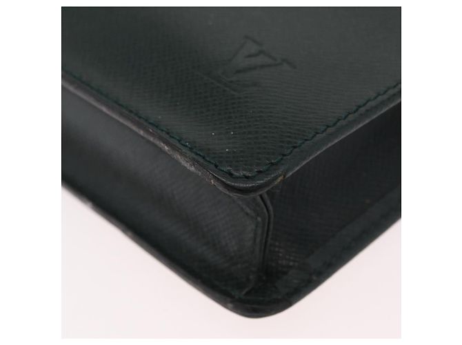LOUIS VUITTON Taiga ServietteKourad Borsa da Lavoro Épicea T16786 LV Auth 172881 - vista 14