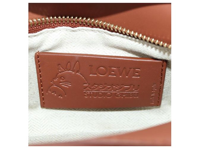 LOEWE - Puzzle Piccolo Calcifer in Pelle Ghibli Castello Errante 2way 167069SM Marrone D'oro - vista 20