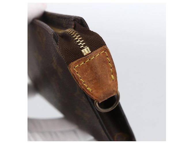 Bucket LOUIS VUITTON Monogramma Secchiello PM Pochette Accessorio LV Auth th6618 - vista 8