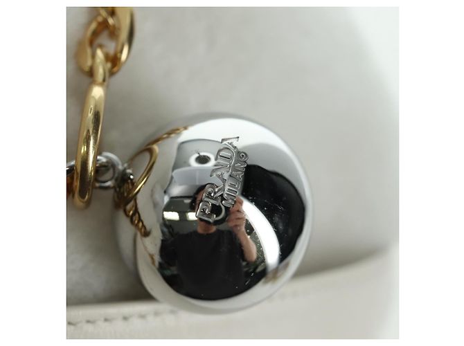 PRADA Borsa a Mano Pelliccia Bianca Oro Auth 173332SM Bianco D'oro - vista 9