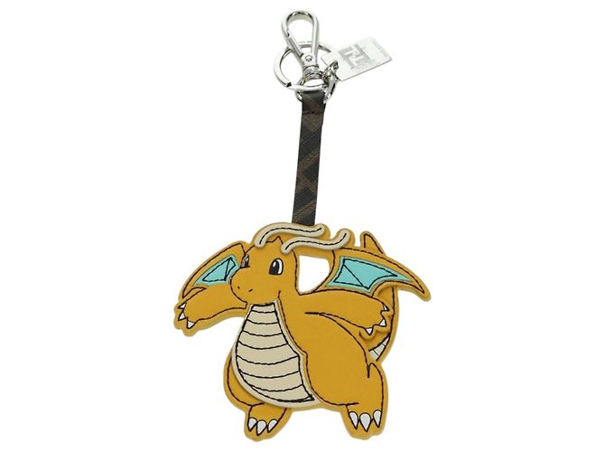 FENDI FENDI x FRGMT x POKMON Dragonite Charm Pelle Gialla Auth 167076SM - vista 13