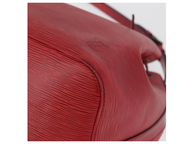 Noe LOUIS VUITTON Borsa a Spalla Petit Noé Epi Rossa M44107 LV Auth BA10912 Rosso - vista 14