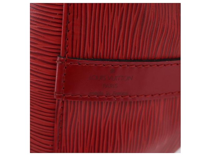 Noe LOUIS VUITTON Borsa a Spalla Petit Noé Epi Rossa M44107 LV Auth BA10912 Rosso - vista 17
