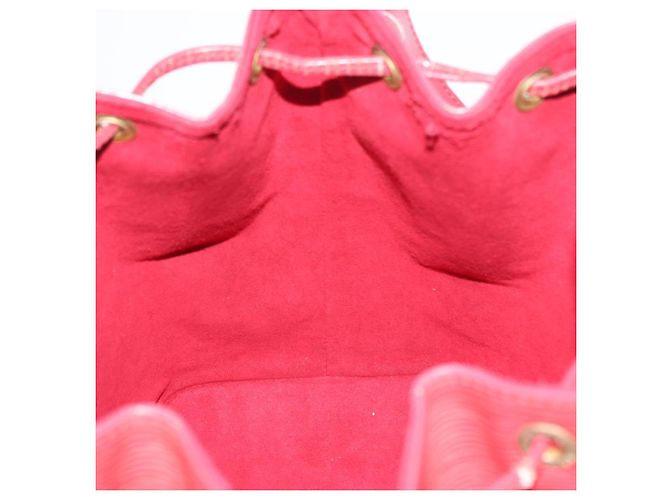 Noe LOUIS VUITTON Borsa a Spalla Petit Noé Epi Rossa M44107 LV Auth BA10912 Rosso - vista 18