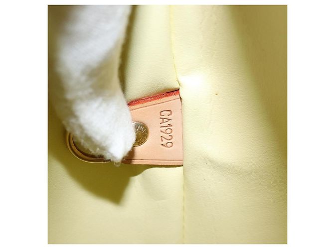 LOUIS VUITTON Bolso de Mano Monogram Vernis Houston Amarillo Lima M91055 LV Auth th6608 Dorado - vista 12