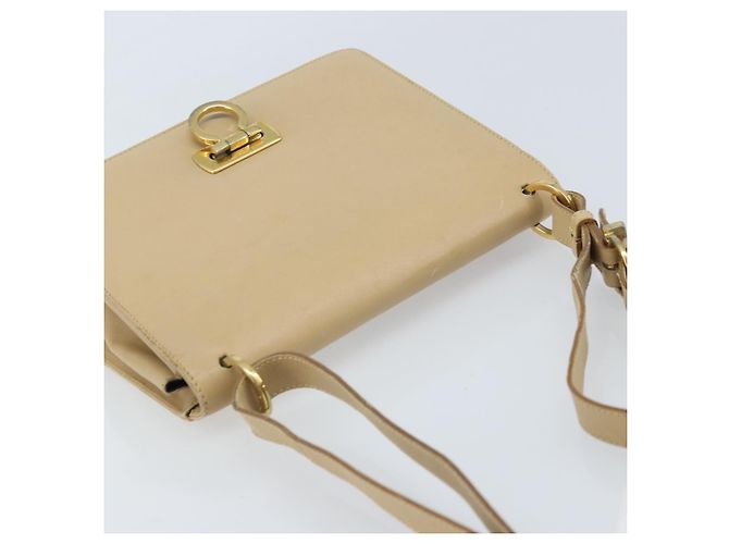 Borsa a Spalla Gancini in Pelle Beige Oro Auth 171532 di Salvatore Ferragamo - vista 6