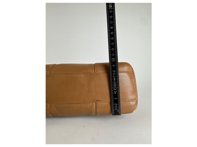 Clutch in pelle vintage Loewe Madrid logo marrone Cammello - vista 14