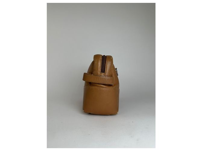 Clutch in pelle vintage Loewe Madrid logo marrone Cammello - vista 5