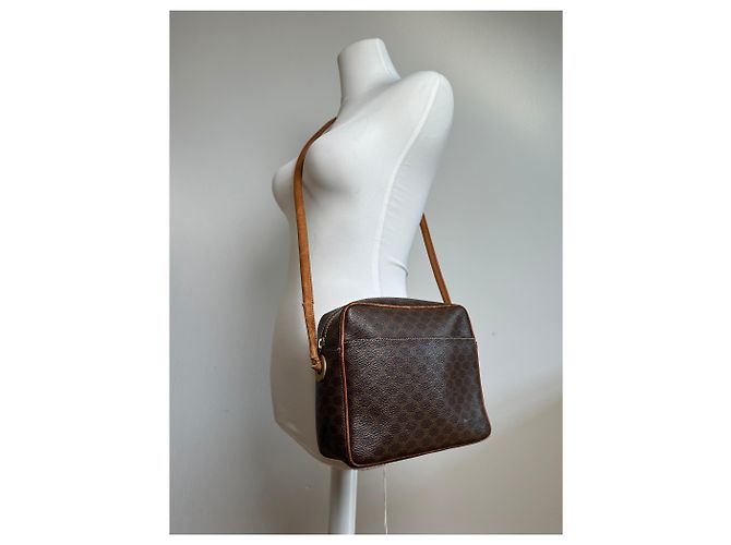 Céline Vintage Celine Paris Triomphe Monogramm Leder Schultertasche Braun - Ansicht 6