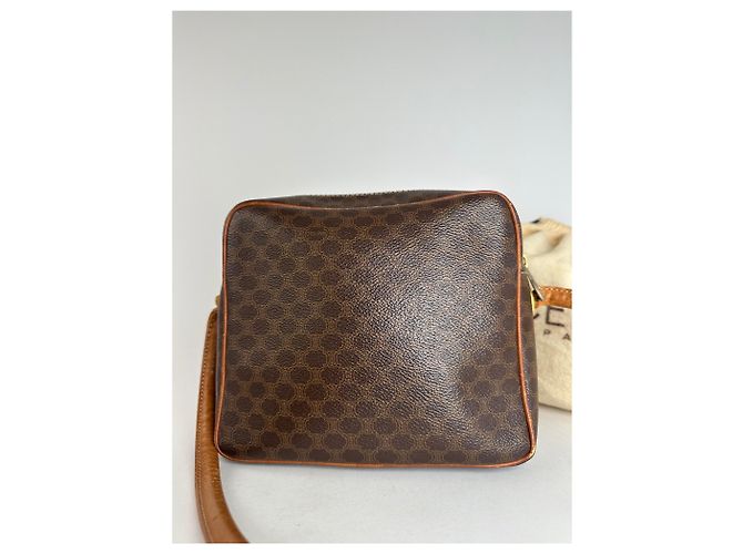 Céline Vintage Celine Paris Triomphe Monogramm Leder Schultertasche Braun - Ansicht 9