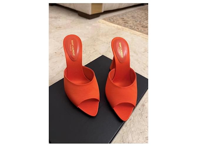 Mule Suite Saint Laurent Arancione - vista 2