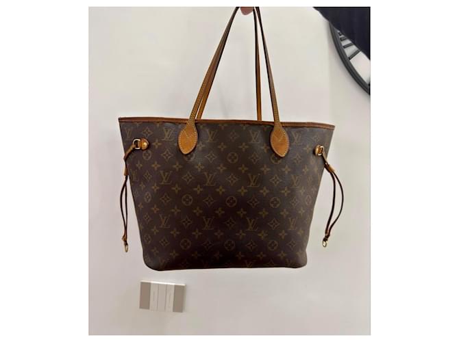 Borsa Louis Vuitton Neverfull MM Monogram Canvas Marrone Monogramma - vista 3