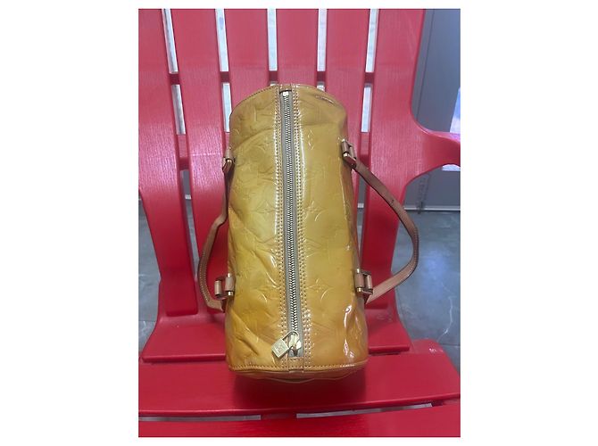 Louis Vuitton Monogram Vernis Alma BB Giallo - vista 3