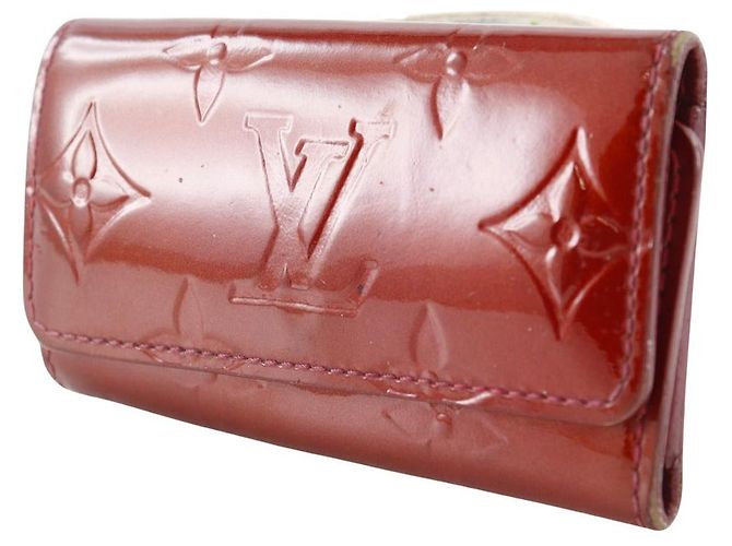 Louis Vuitton Multicles 4 Monogram Vernis Key Case Red - view 2