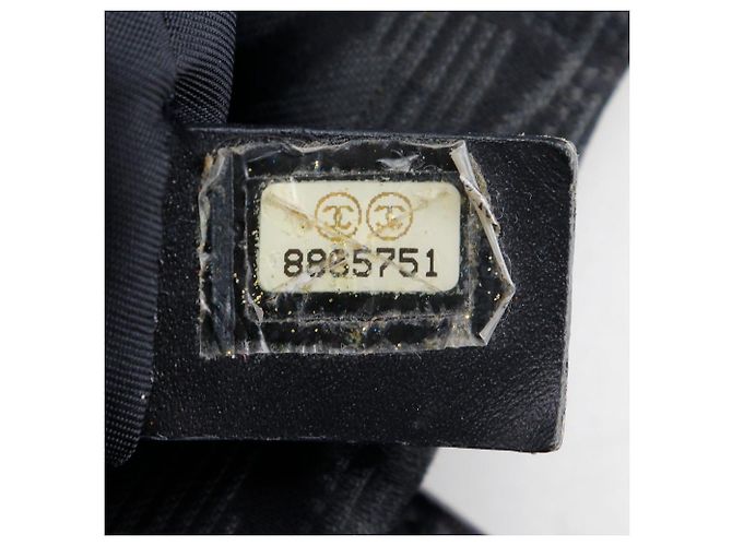 Timeless Borsa tote in nylon della nuova linea di viaggio di Chanel Nero - vista 19