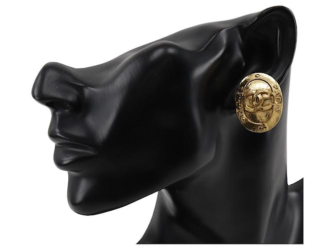 Timeless Pendientes Chanel Coco Mark Dorado - vista 2
