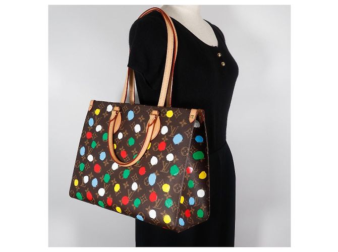 OnTheGo MM Monogram Vernis Tote Bag Louis Vuitton LV×YK Braun Mehrfarben - Ansicht 12