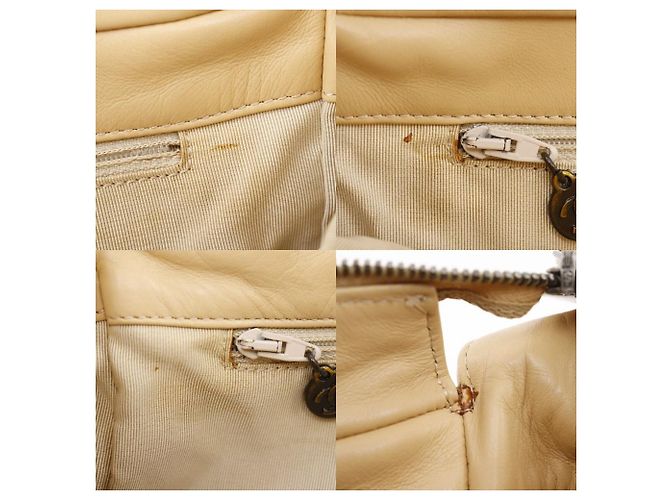 Timeless Borsa a Spalla in Pelle di Agnello Coco Mark di Chanel Beige - vista 14