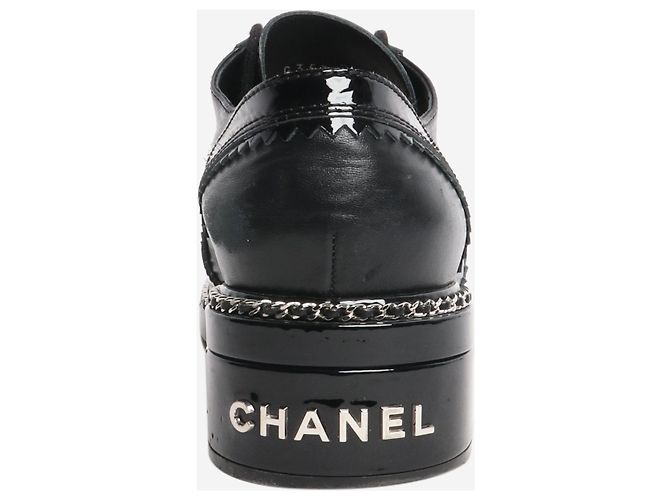 Chanel Schwarze Lackleder-Brogues - Größe EU 38.5 (UK 5.5) - Ansicht 3
