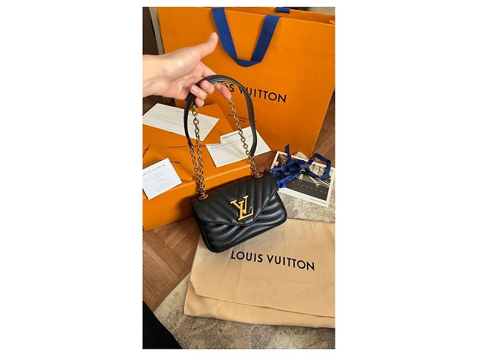Borsa Louis Vuitton Naw Wave Nera in Pelle Trapuntata Nero - vista 7