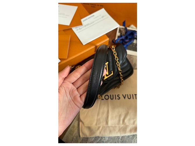 Borsa Louis Vuitton Naw Wave Nera in Pelle Trapuntata Nero - vista 8