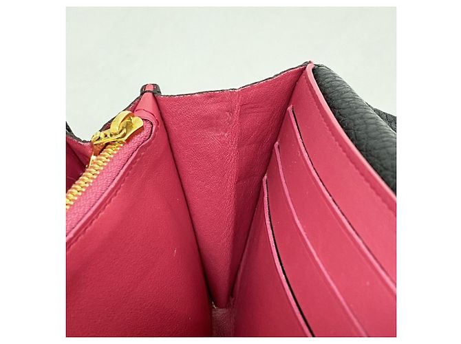 Portafoglio Lungo Capucines di Louis Vuitton Nero - vista 10