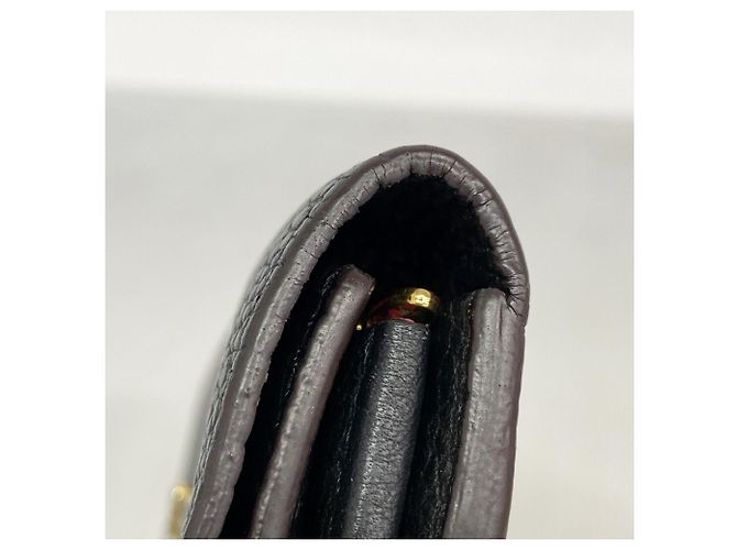 Portafoglio Lungo Capucines di Louis Vuitton Nero - vista 5