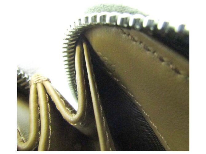 Prada RE-NYLON Münz-Kartenhalter Khaki Hellbraun - Ansicht 12