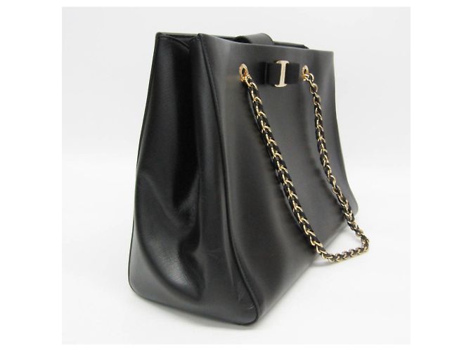 Borsa a Spalla Vara Chain di Salvatore Ferragamo Nero - vista 8
