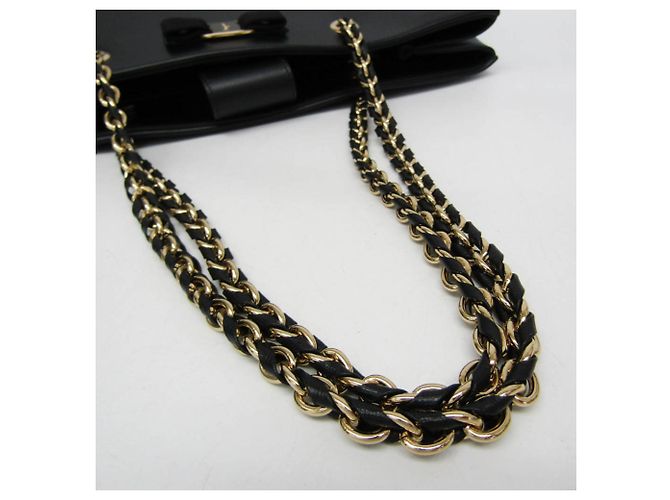 Borsa a Spalla Vara Chain di Salvatore Ferragamo Nero - vista 9