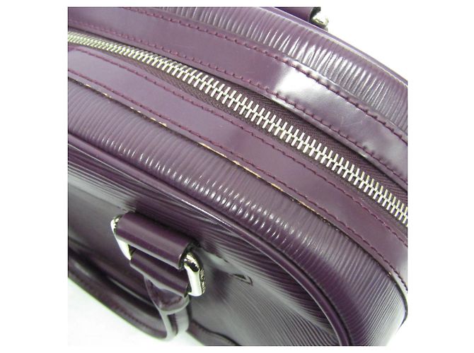 Borsa Louis Vuitton Epi Boring Montaigne PM in Cassis Viola scuro - vista 10