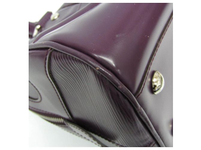 Borsa Louis Vuitton Epi Boring Montaigne PM in Cassis Viola scuro - vista 5