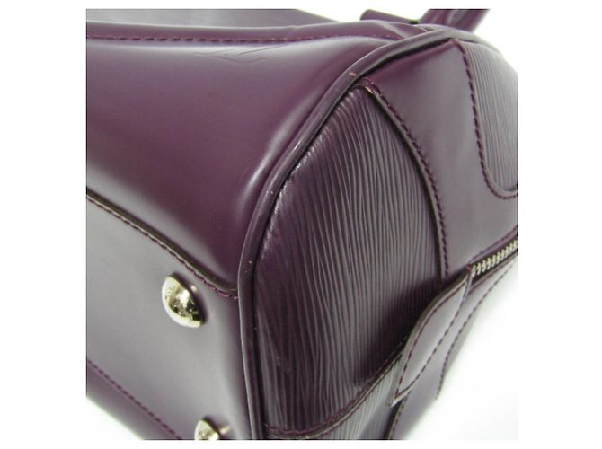 Borsa Louis Vuitton Epi Boring Montaigne PM in Cassis Viola scuro - vista 6
