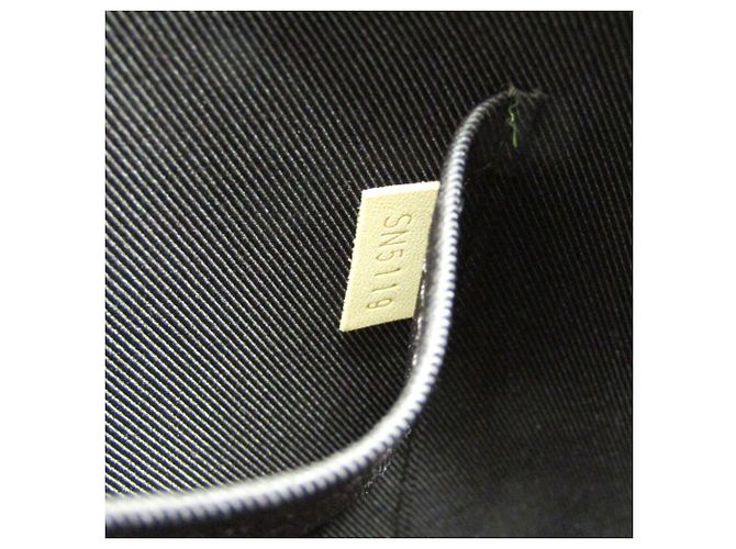 Borsa ALMA PM in Monogram Vernis di Louis Vuitton Bordò - vista 11