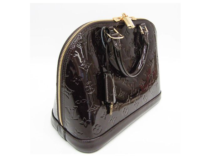 Borsa ALMA PM in Monogram Vernis di Louis Vuitton Bordò - vista 7