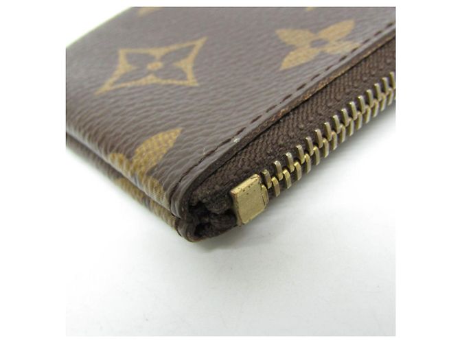 Louis Vuitton Monogram Key Case M62650 - view 6