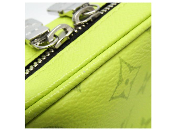 Borsa Messenger Outdoor Taigarama di Louis Vuitton Giallo - vista 9