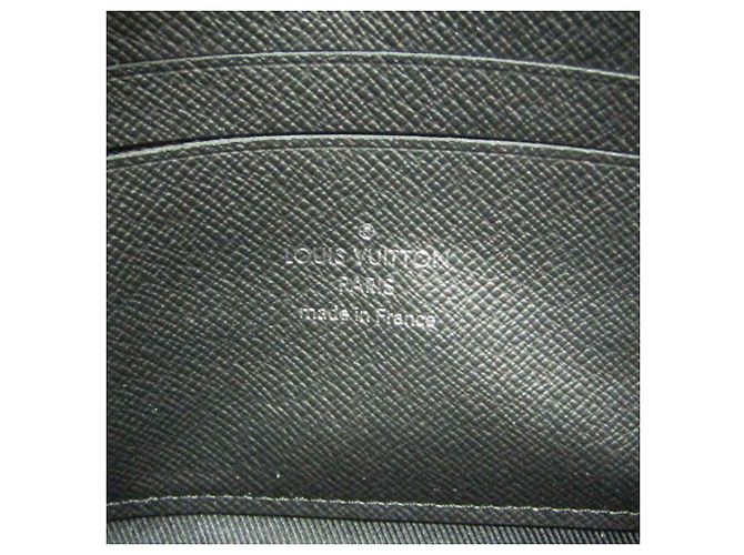 Pochette Discovery PM Monogram Eclipse Louis Vuitton M44323 Monogramma - vista 11