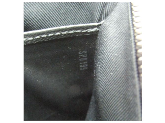 Pochette Discovery PM Monogram Eclipse Louis Vuitton M44323 Monogramma - vista 12