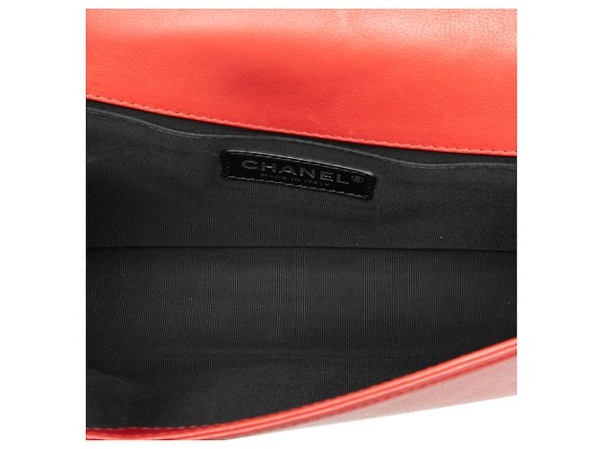 Chanel Rosso Antico Medio Boy Flap in Pelle di Agnello - vista 4