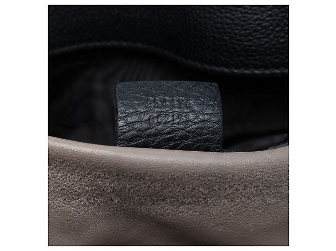 Borsa a tracolla in pelle nera martellata Gucci Nero - vista 6