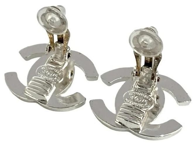 Orecchini placcati con motivo Turnlock di Chanel Coco Mark Argento - vista 7