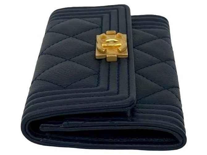 Tarjetero de piel de caviar Chanel Boy Azul marino - vista 4