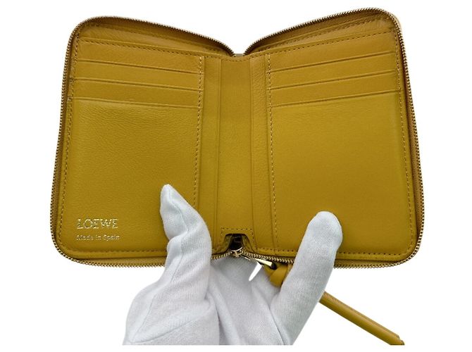 Cartera compacta con cremallera Loewe Knot Amarillo - vista 8